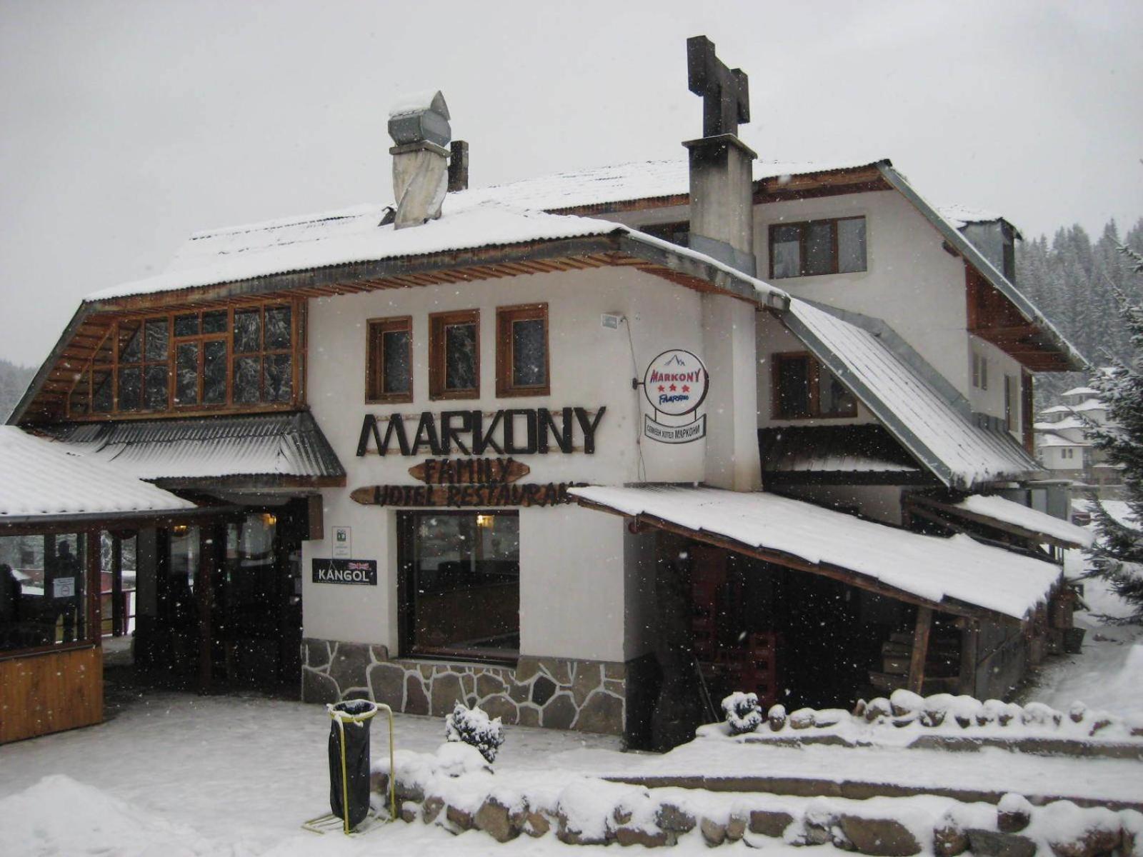 Family Hotel Markony 팜포로보 외부 사진